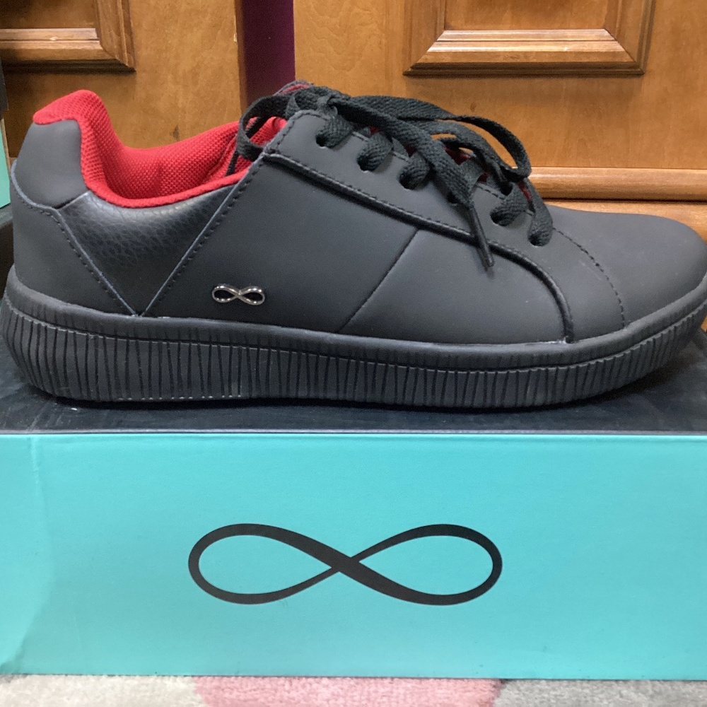 Cherokee Infinity Drift nursing shoe